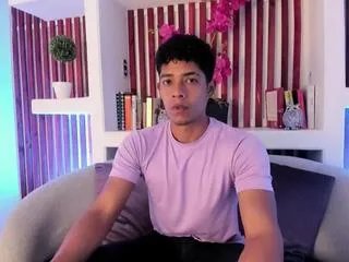 victory_casuss from Flirt4Free