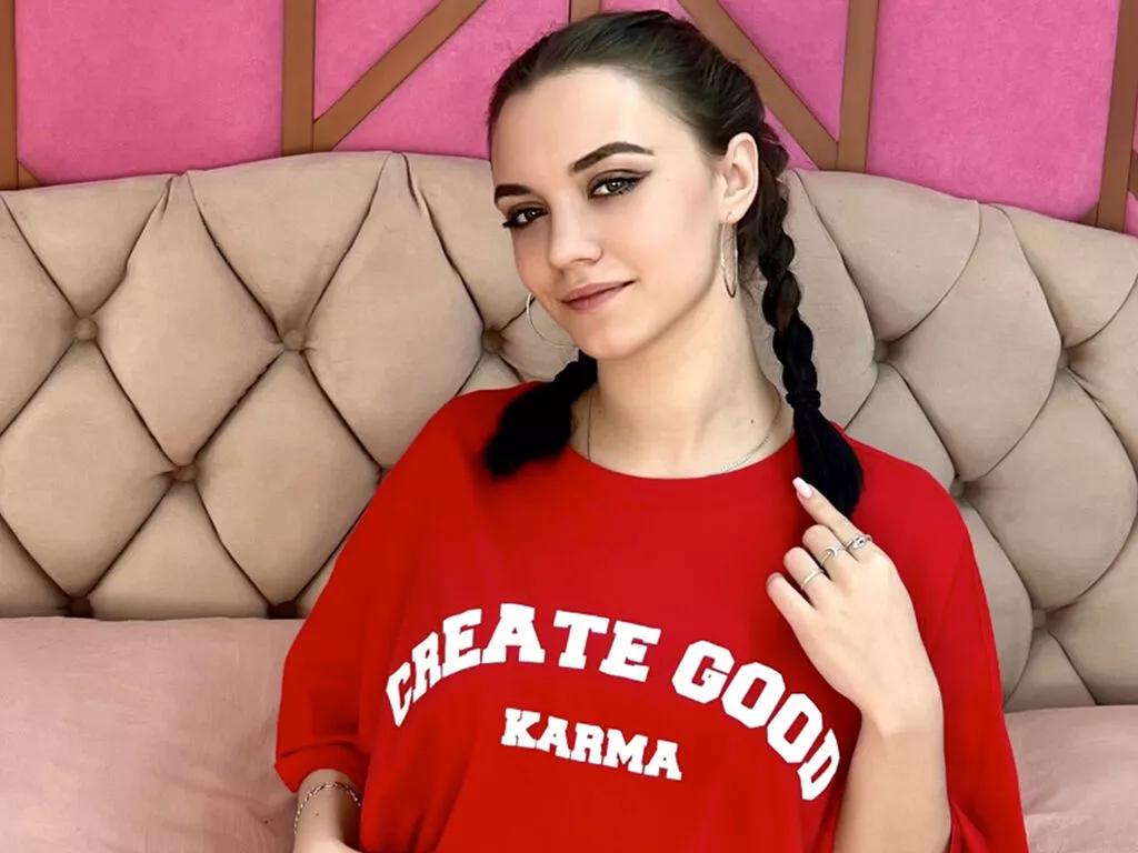 AriadnaHolter from LiveJasmin