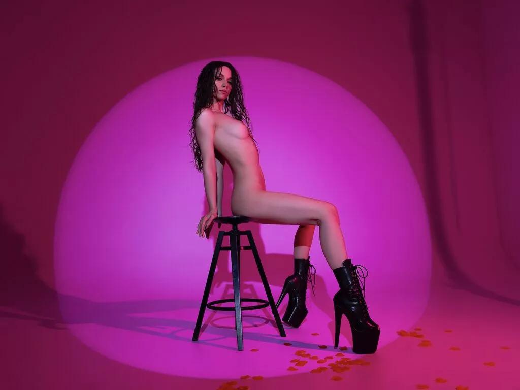 Sweet BeatriceVazqueze wants you to fuck her body now BeatriceVazqueze from LiveJasmin