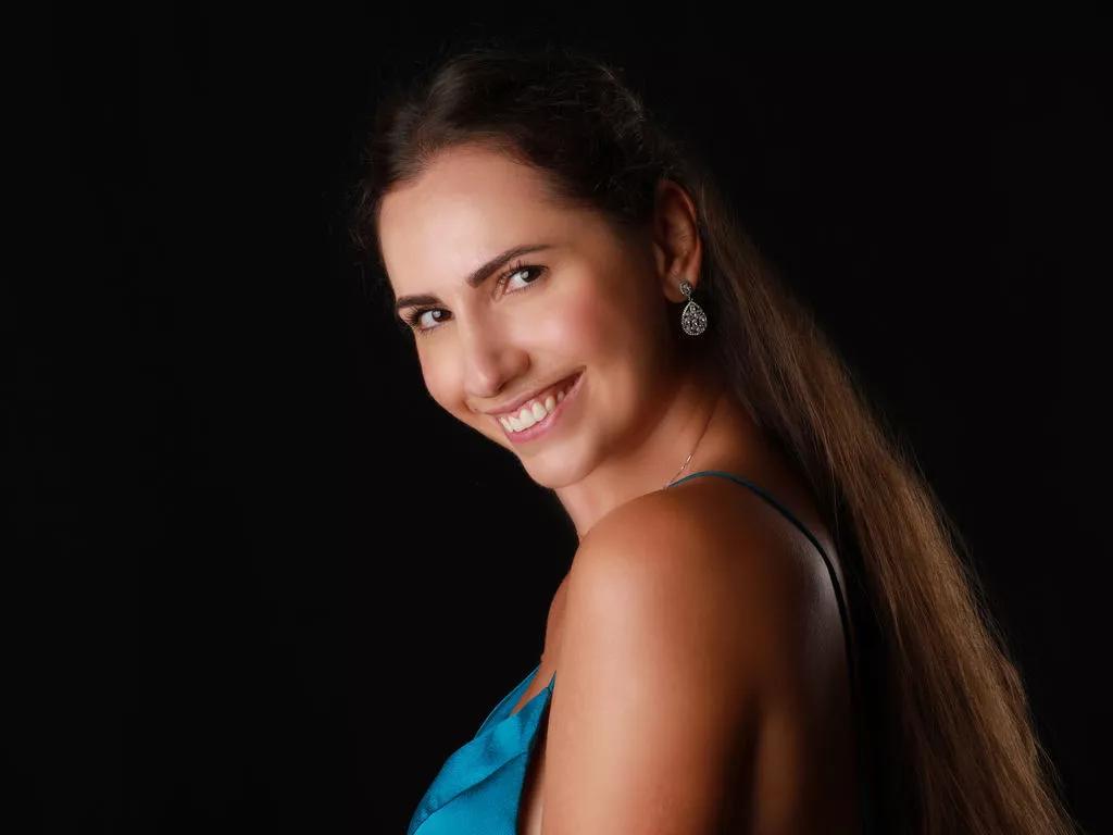 Discover CharismaDivine, she wants to masturbate for you CharismaDivine from LiveJasmin