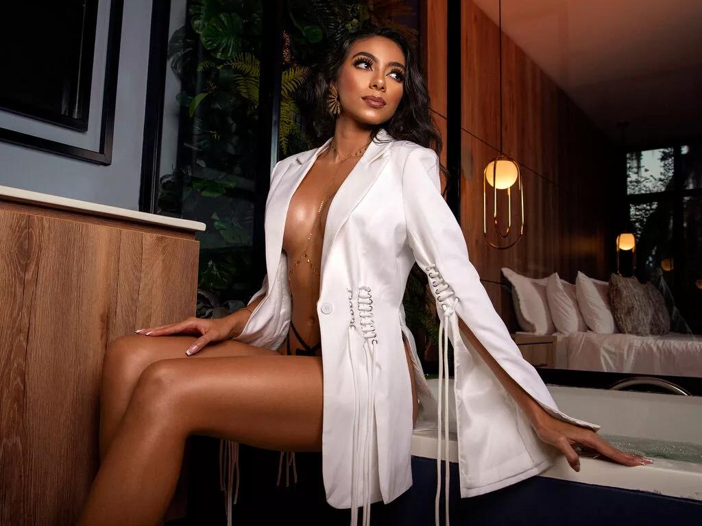 Sweet CristalMatthews wants you to fuck her body now CristalMatthews from LiveJasmin