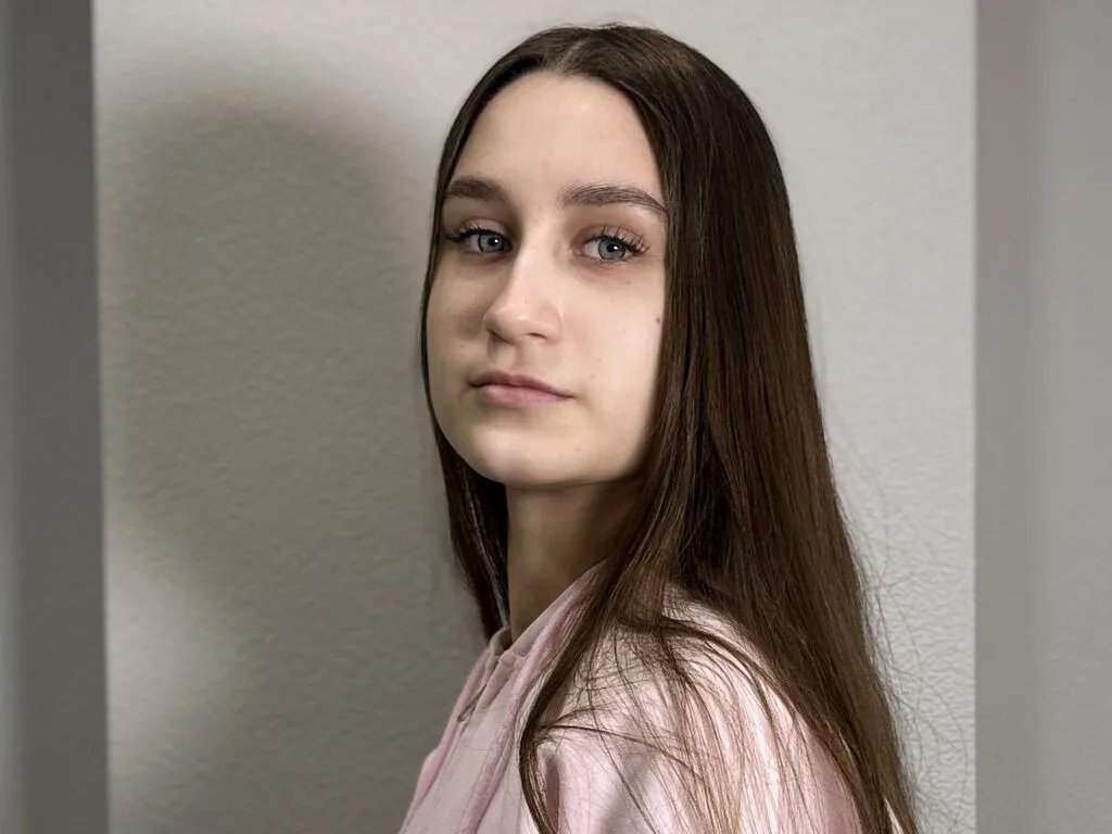 Sweet DomingaGrooms wants you to fuck her body now DomingaGrooms from LiveJasmin