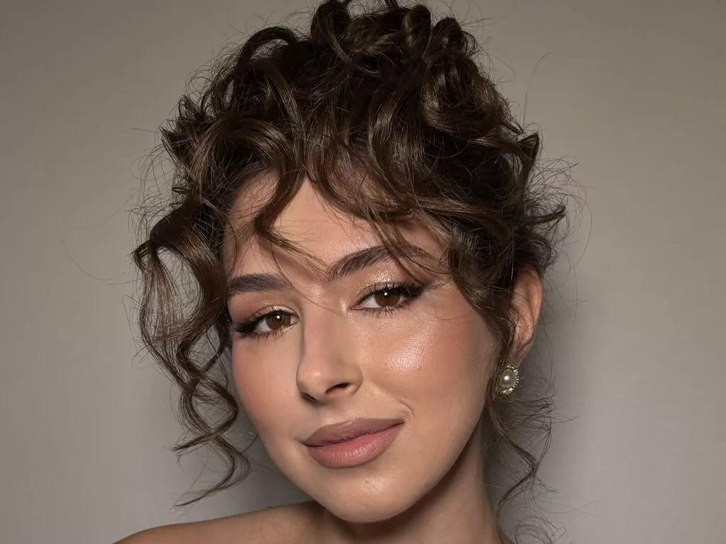 Sexy EmilyHowder wants you to fuck her body now EmilyHowder from LiveJasmin