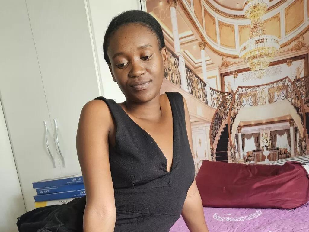 Masturbate to FaithEvans, she wants to masturbate for you FaithEvans from LiveJasmin