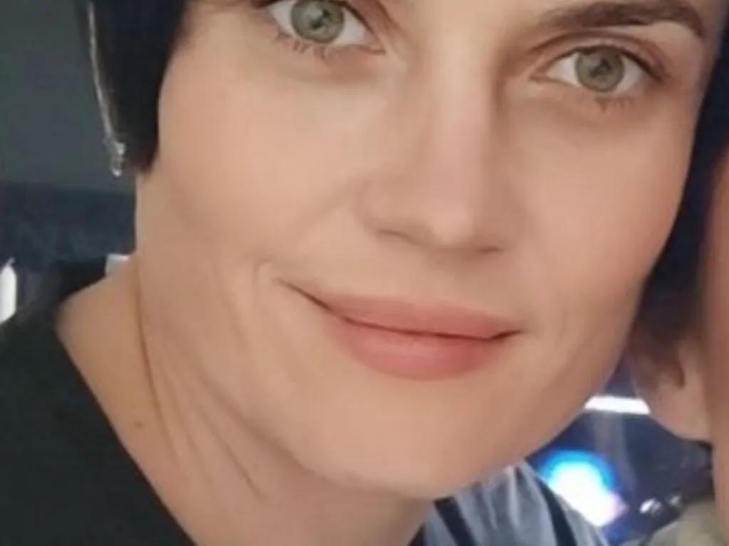 Explore 39 years old FarahBurn from LiveJasmin FarahBurn from LiveJasmin