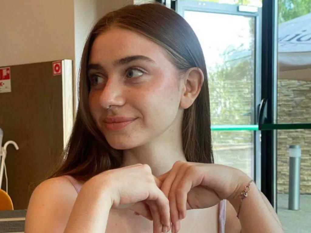 FlorenceClutter from LiveJasmin