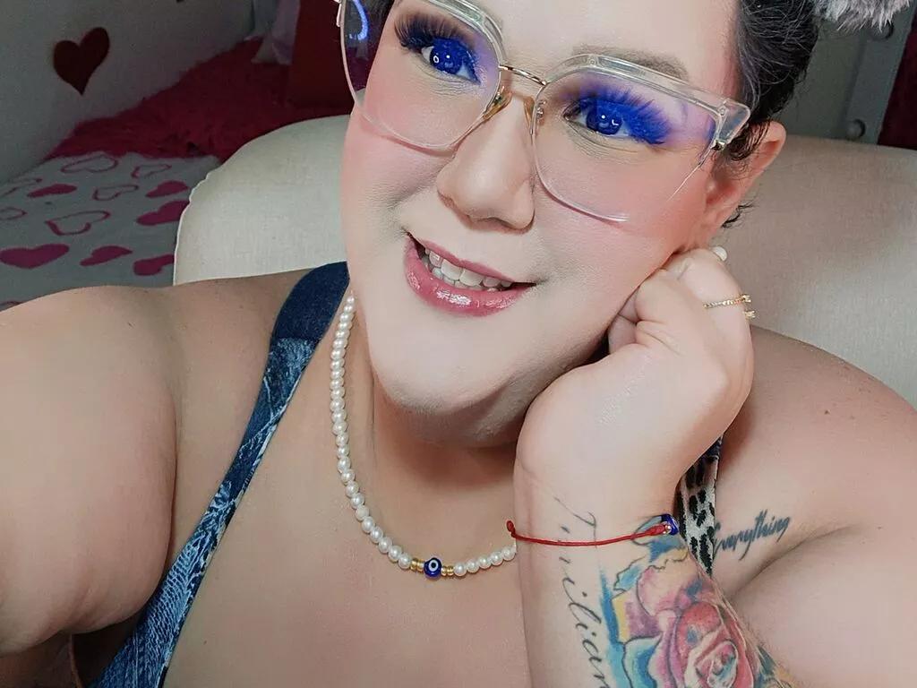 GiaMorryss from LiveJasmin