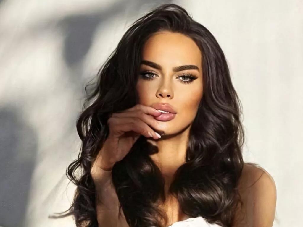 Watch 37 years old InesMoore from LiveJasmin InesMoore from LiveJasmin