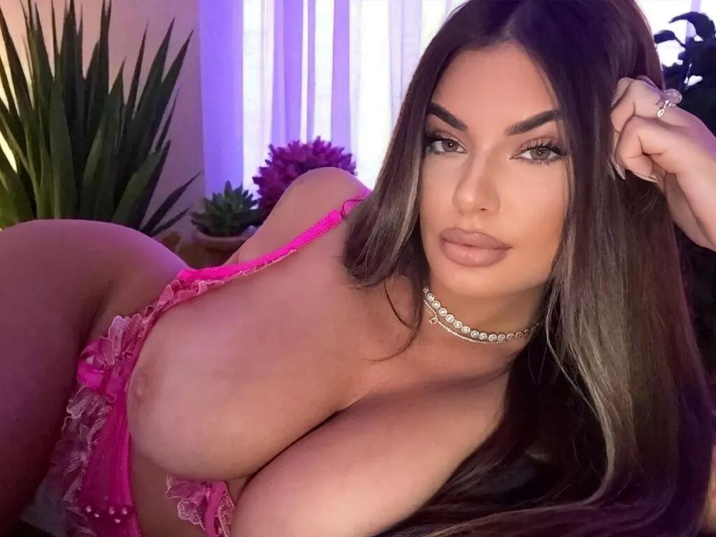 JessicaJanes from LiveJasmin