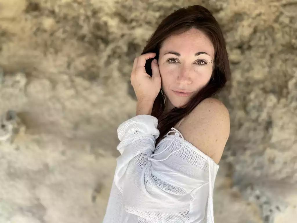 JuneHeart from LiveJasmin