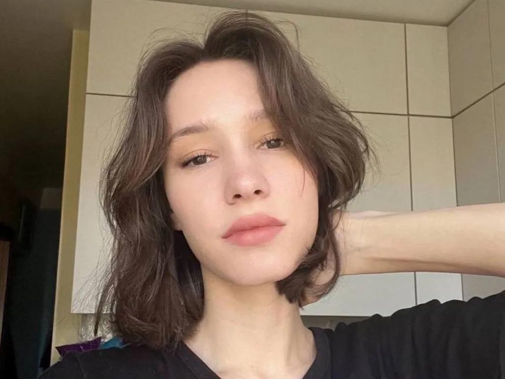 Watch slutty performer LavondaAlvizo LavondaAlvizo from LiveJasmin