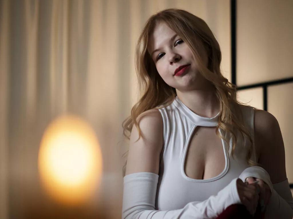 Naked MayGell wants you to fuck her body now MayGell from LiveJasmin