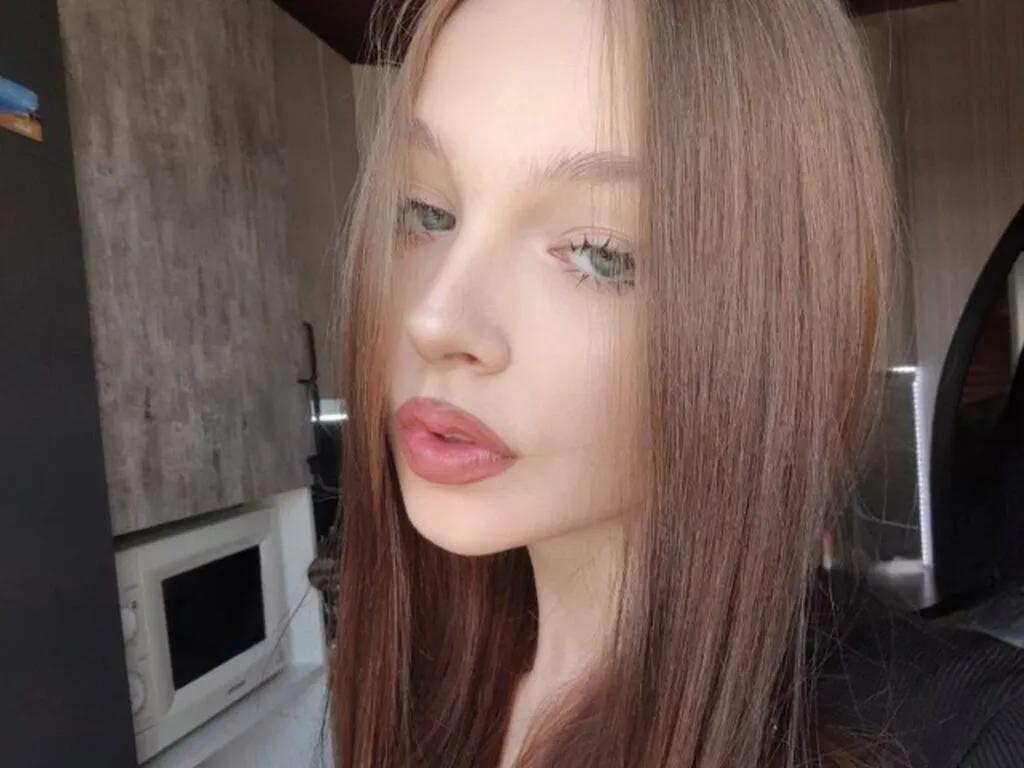 Slutty MitsuePersson wants you to fuck her body now MitsuePersson from LiveJasmin