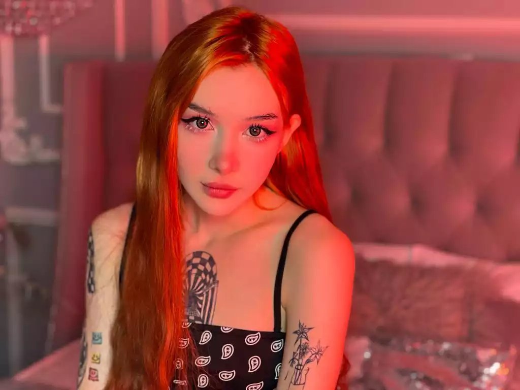 Masturbate to NesollaMaison, she wants to masturbate for you NesollaMaison from LiveJasmin