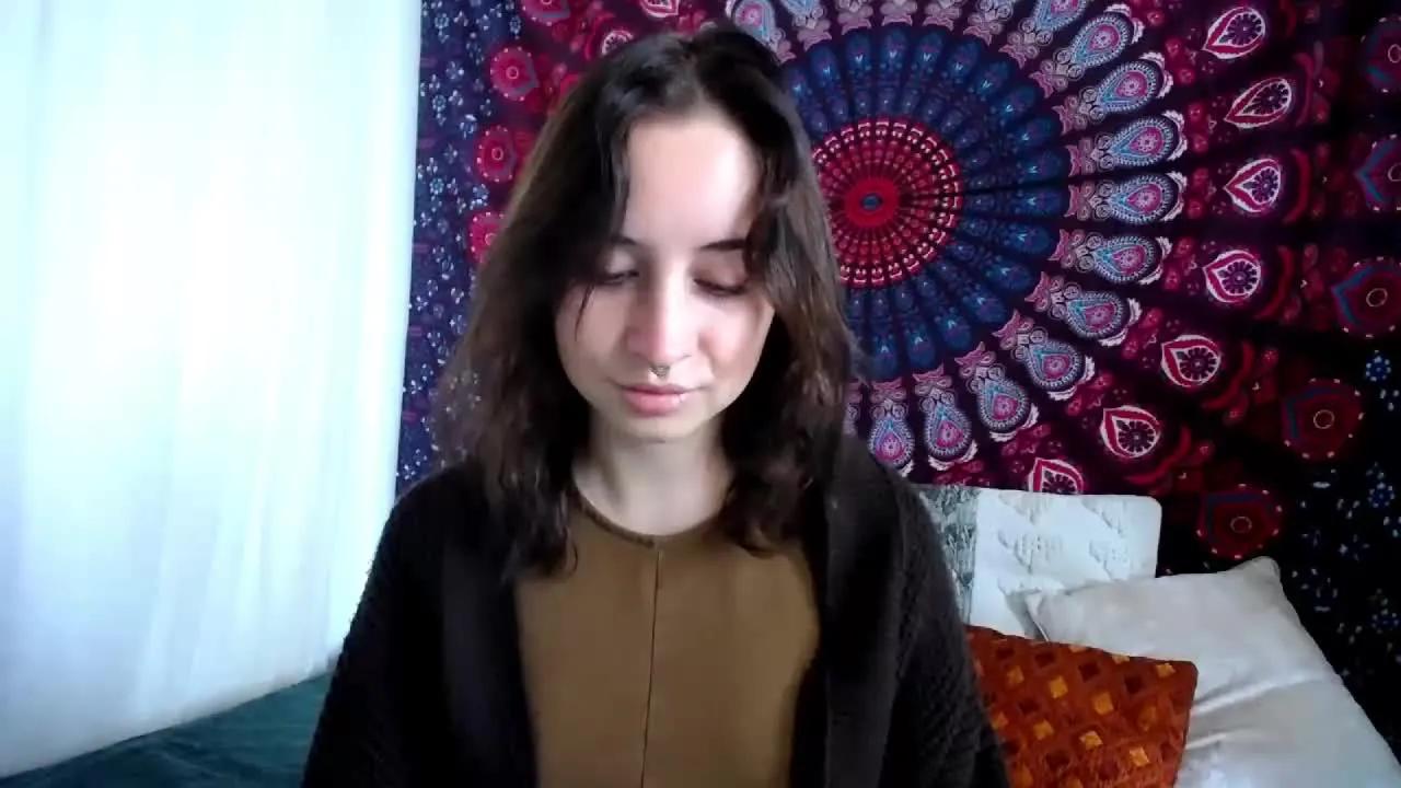 Sexy AdalynFlirty wants you to fuck her body now AdalynFlirty from Streamray