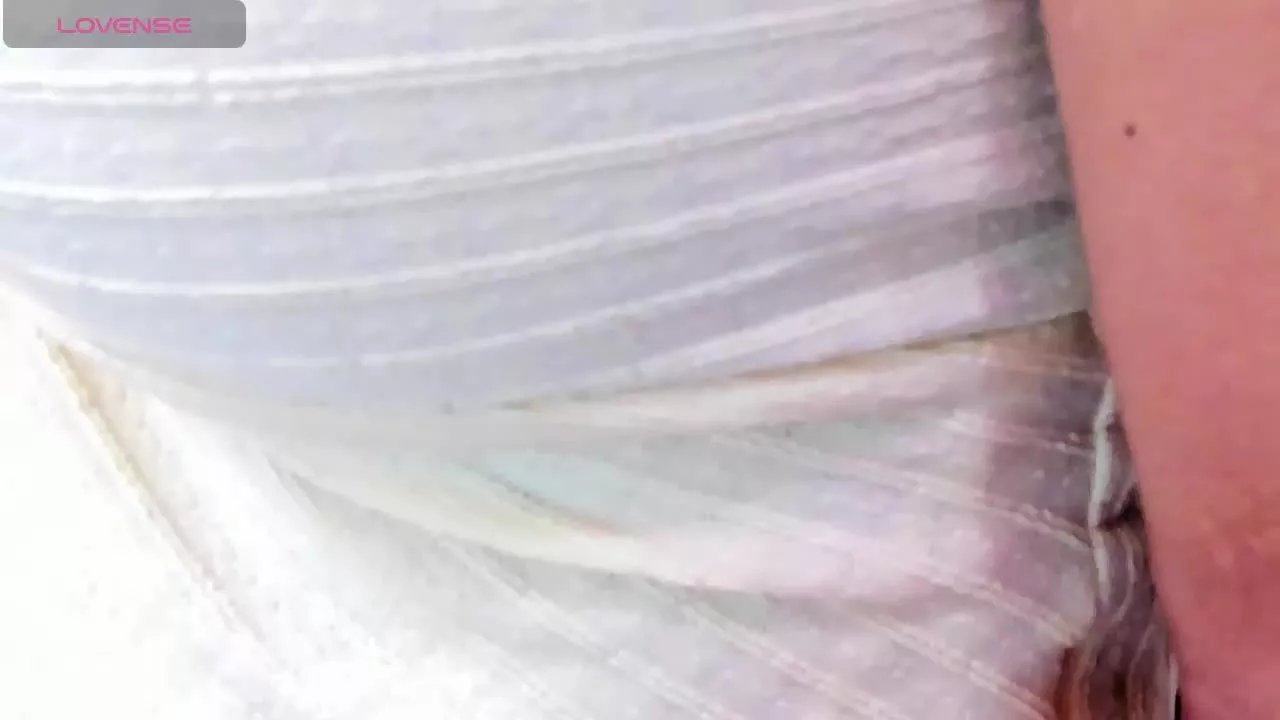 Offline ChloeSmith on Streamray