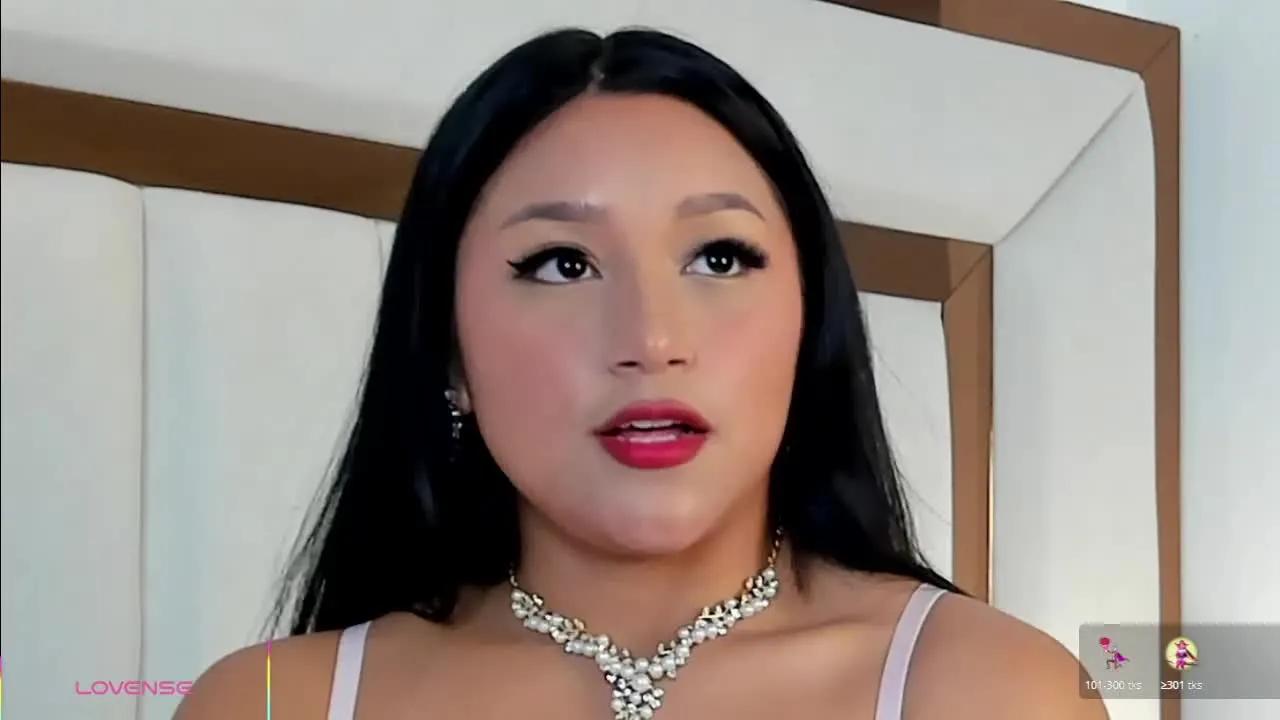 Naked EmilyCarson from Streamray EmilyCarson from Streamray