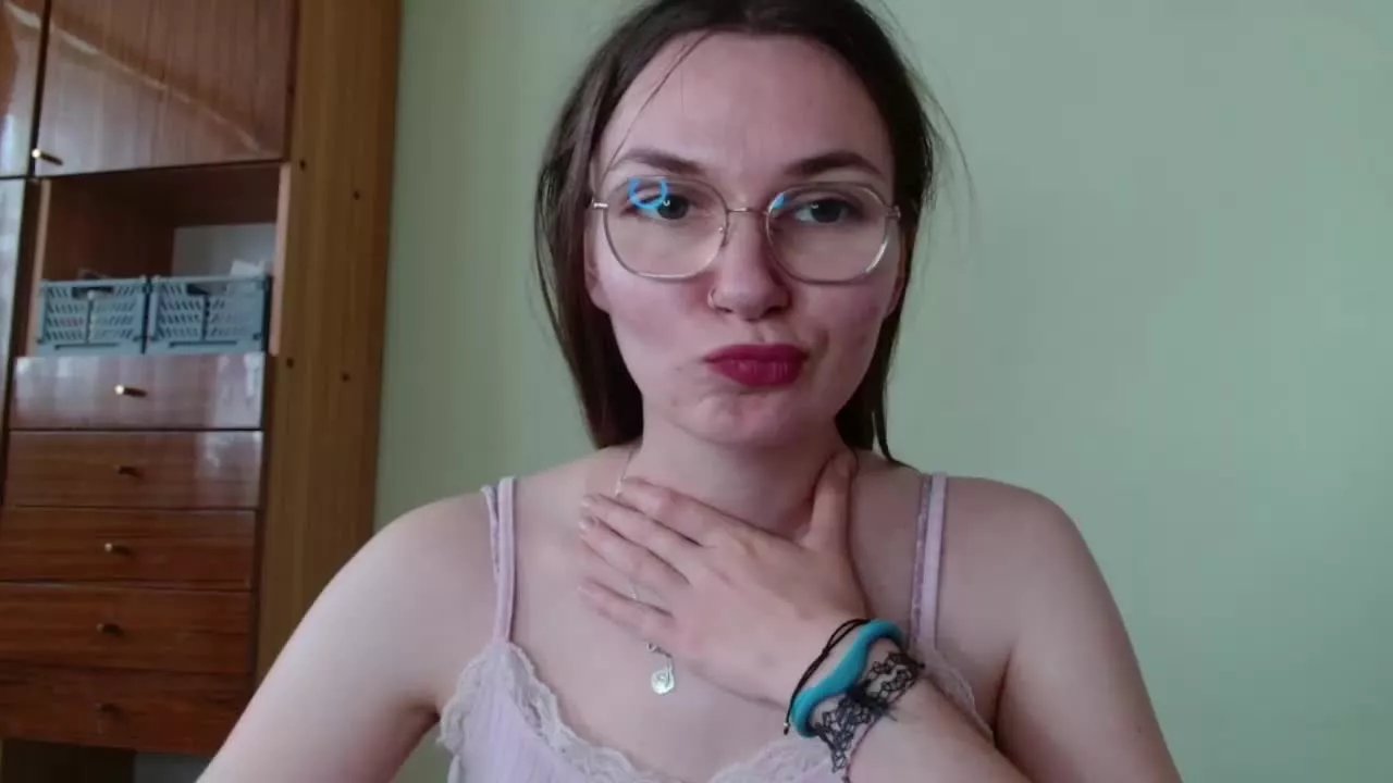 Offline tastyELLYY on Streamray