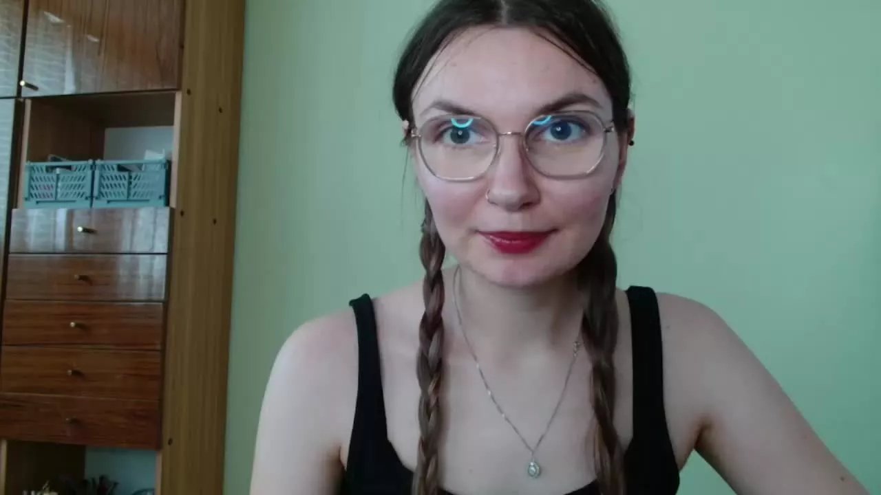 Offline tastyELLYY on Streamray