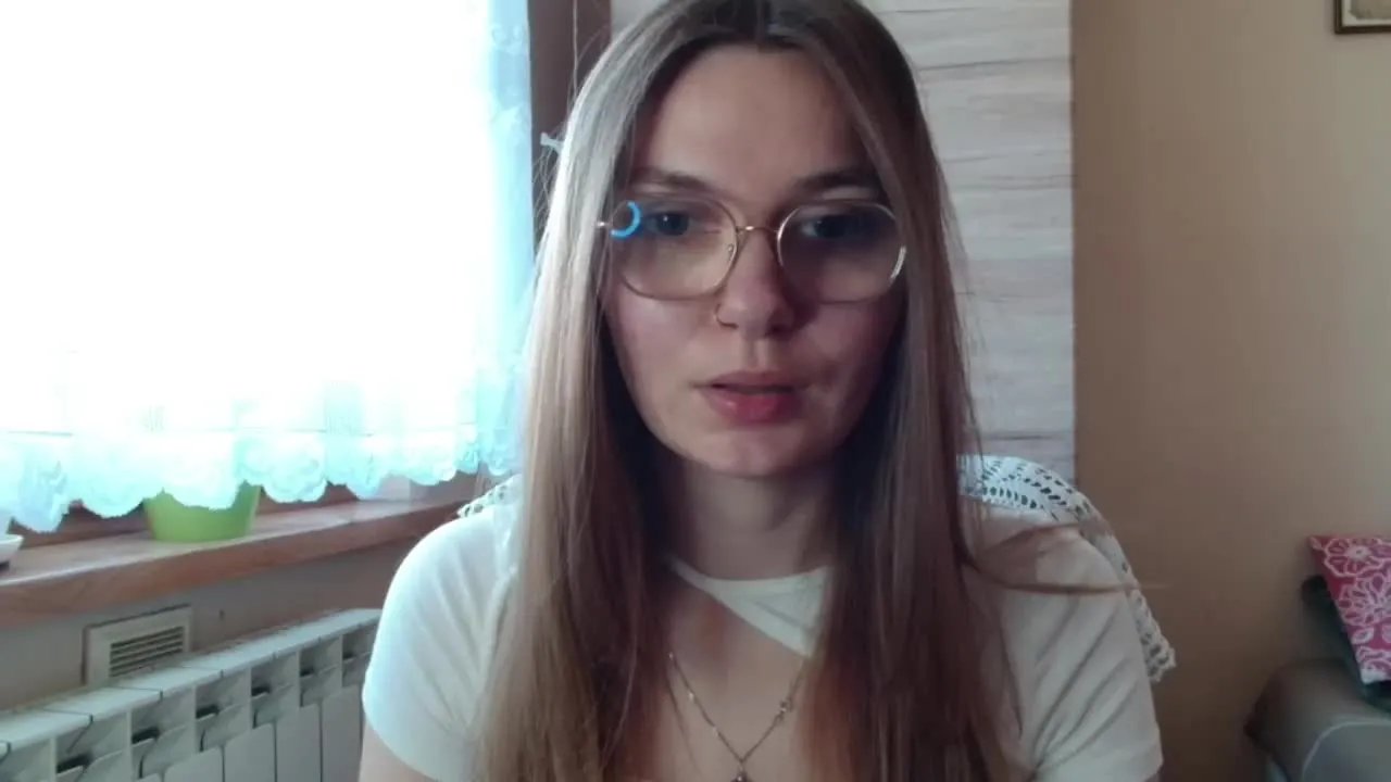 Offline tastyELLYY on Streamray