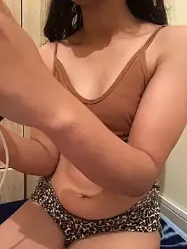 3ashi9aa from StripChat