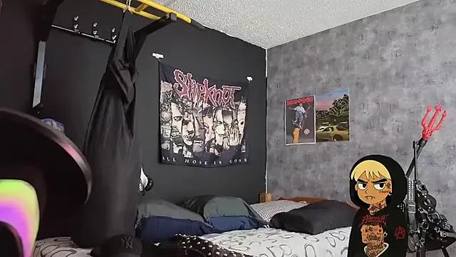 AcidMilo from StripChat