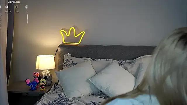 Naked AftonConnett wants you to fuck her body now AftonConnett from StripChat