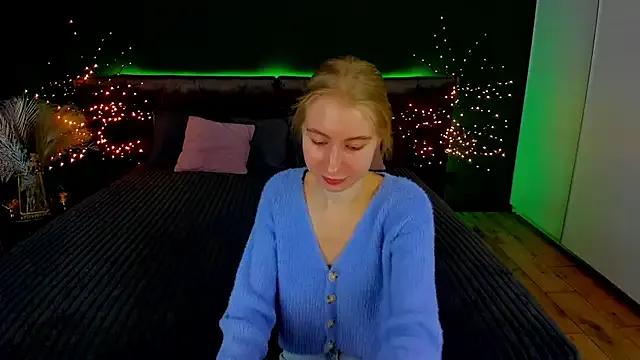 Try Alina_Blonde, she wants to masturbate for you Alina_Blonde from StripChat