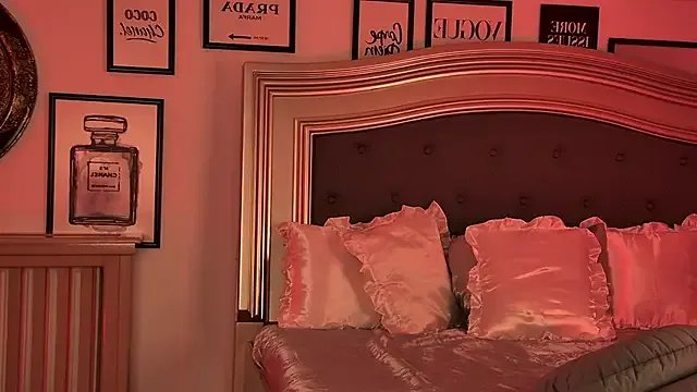 Amber_Luna from StripChat