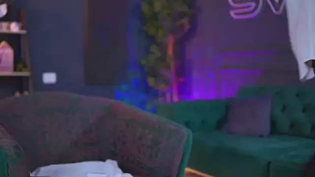 AstridVex from StripChat