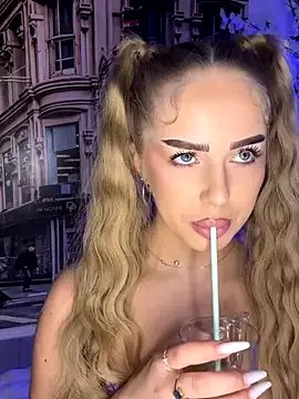 AubrieleRouj1 from StripChat