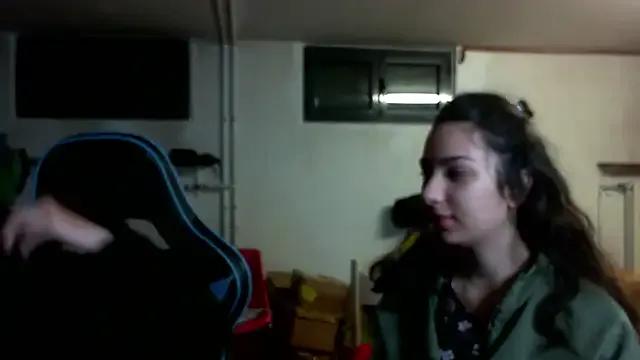 babymelisaaa from StripChat