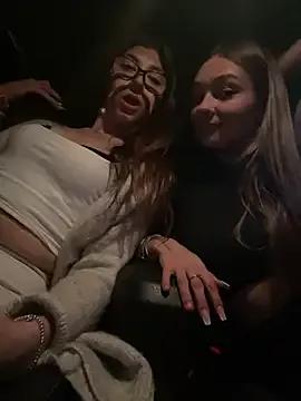 badlills201 from StripChat