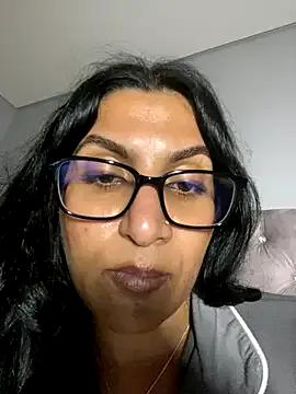 Watch BigBootyButter, she wants to masturbate for you BigBootyButter from StripChat