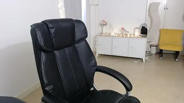 Crystal-dreamt from StripChat