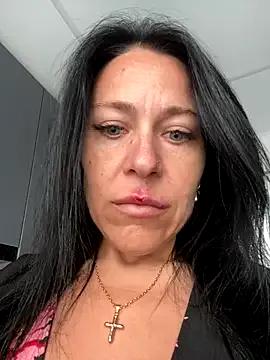 Masturbate to StripChat's CuteNata CuteNata from StripChat