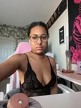 Masturbate to 23 years old DreaLaLuna from StripChat DreaLaLuna from StripChat