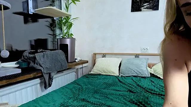 Watch sweet slut Emily0303 Emily0303 from StripChat