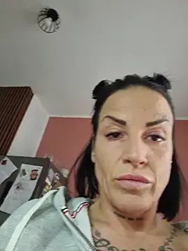 EmilyDiazofficial from StripChat