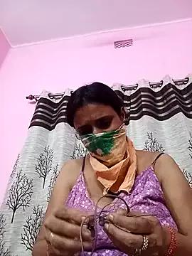 Gullapi from StripChat