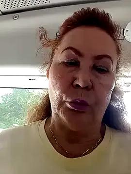 Discover Hottie-Mom, she wants to masturbate for you Hottie-Mom from StripChat