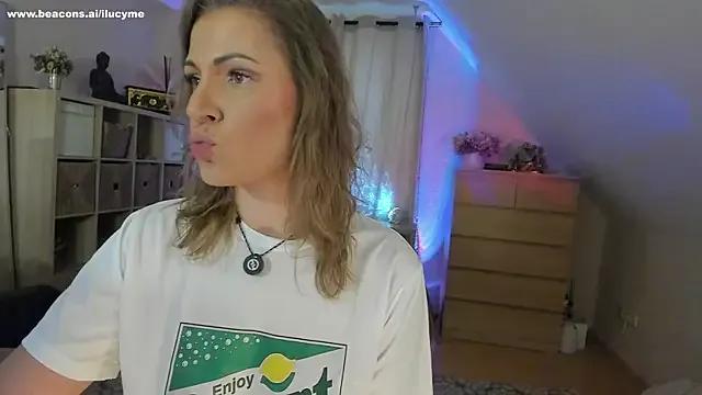 ilucyme from StripChat