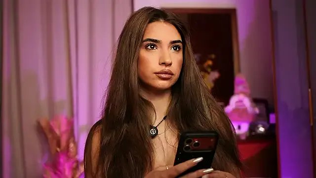 ItalianGirl from StripChat