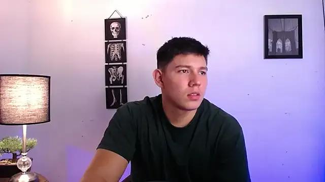 JamesCr_ from StripChat