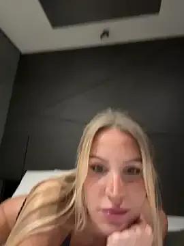 jasminesummer from StripChat