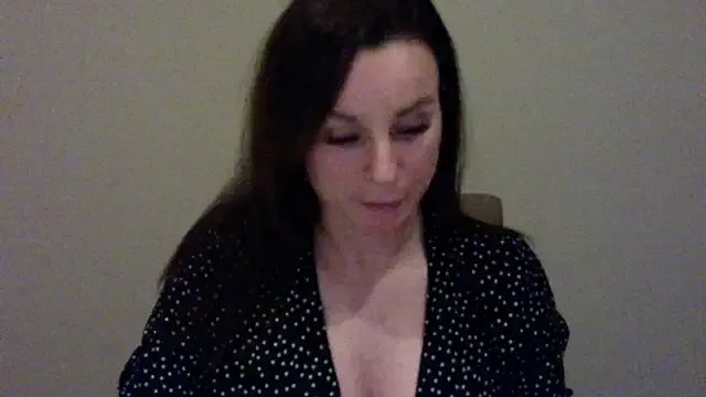 Justnani001 from StripChat