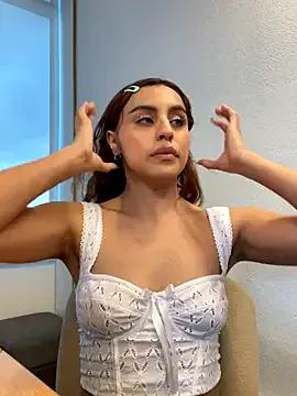 Slutty Katee_Jones wants you to fuck her body now Katee_Jones from StripChat