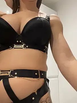 Sweet Laraashow from StripChat Laraashow from StripChat