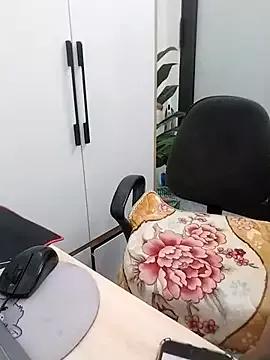 Mina_luna