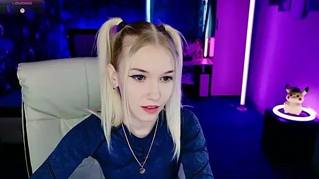 Watch StripChat's NaomiHita NaomiHita from StripChat